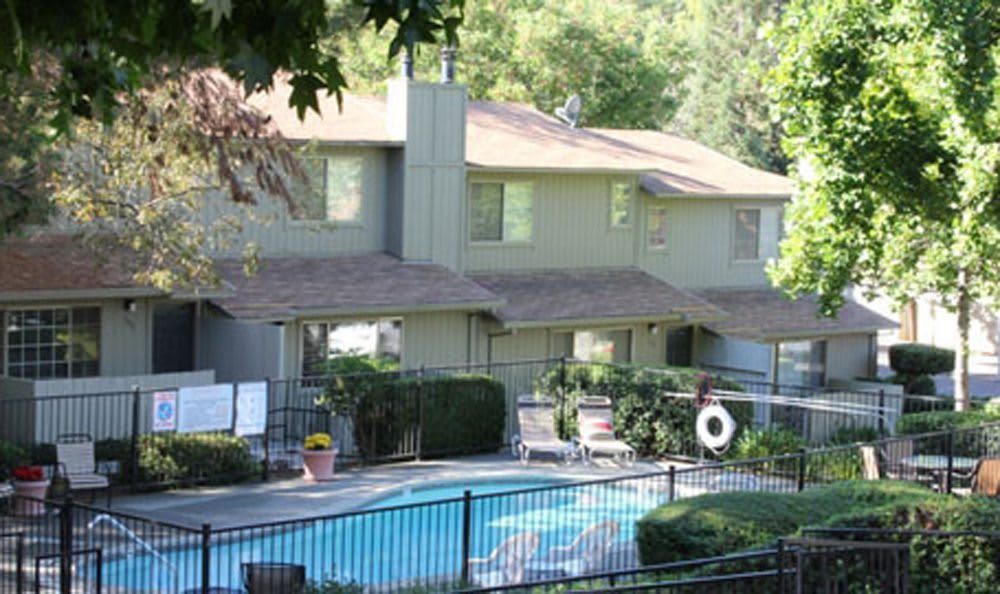 Outdoor pool at Auburn Townhomes in Auburn, California