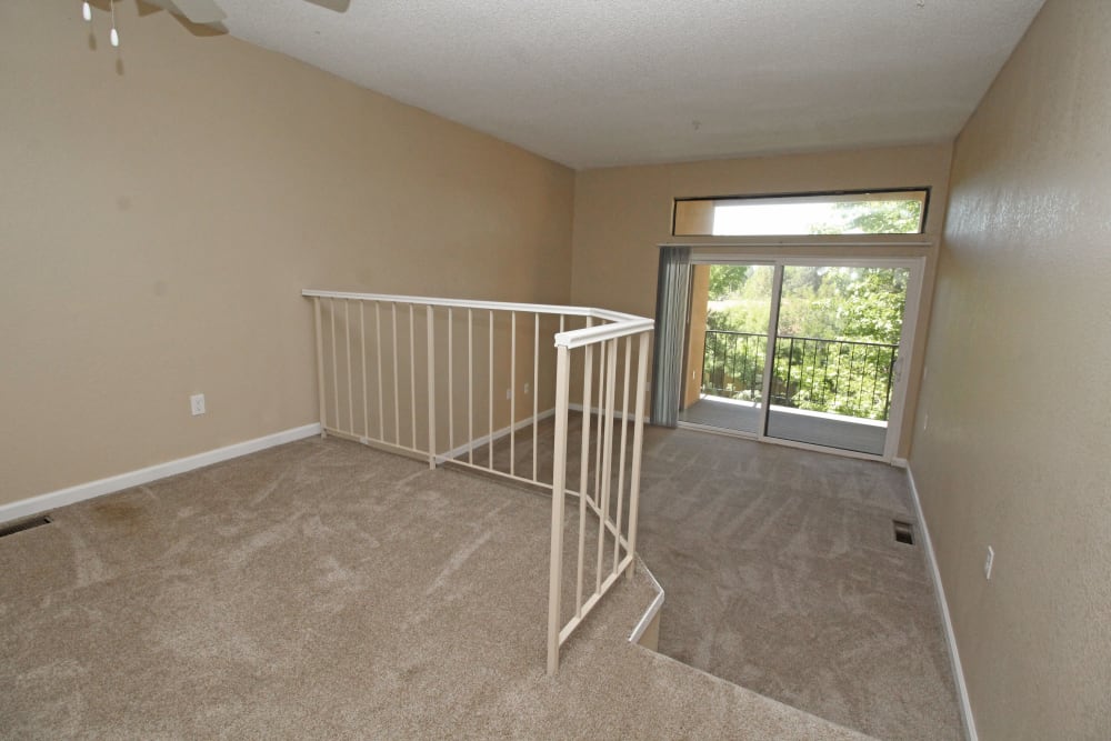 Entrance to dining and living room at Foothill Terrace in Auburn, California