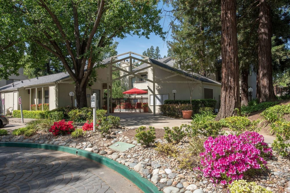 Huntcliffe office at Huntcliffe Apartments in Fair Oaks, California