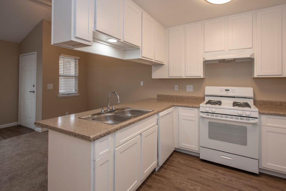 Open-concept kitchen at River's Edge Apartments in Lodi, California
